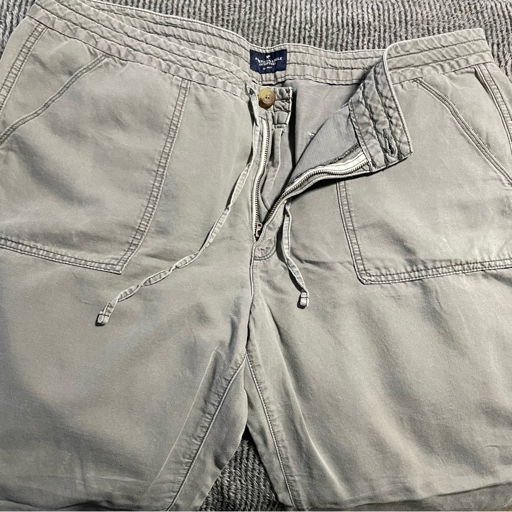 American Eagle tie front pants SZ 18